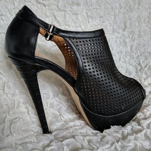 Sexy Black Leather Peep Toe Pumps